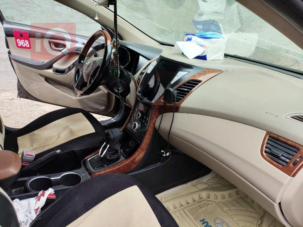 هيونداي النترا